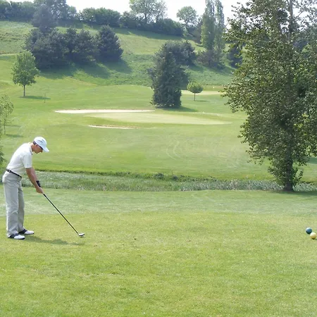 Les Golf - Self-catering