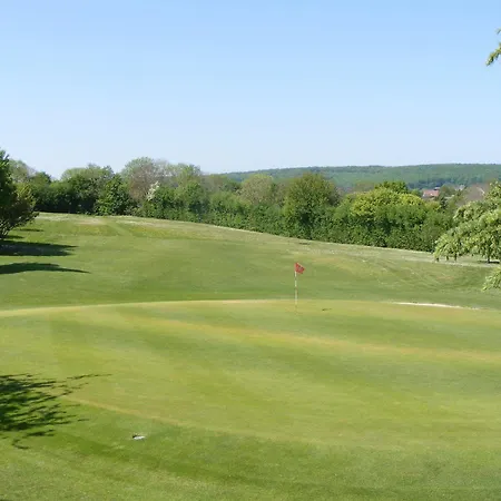 Apartahotel Les Golf - Self-catering