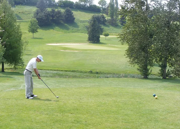 Les Golf - Self-catering