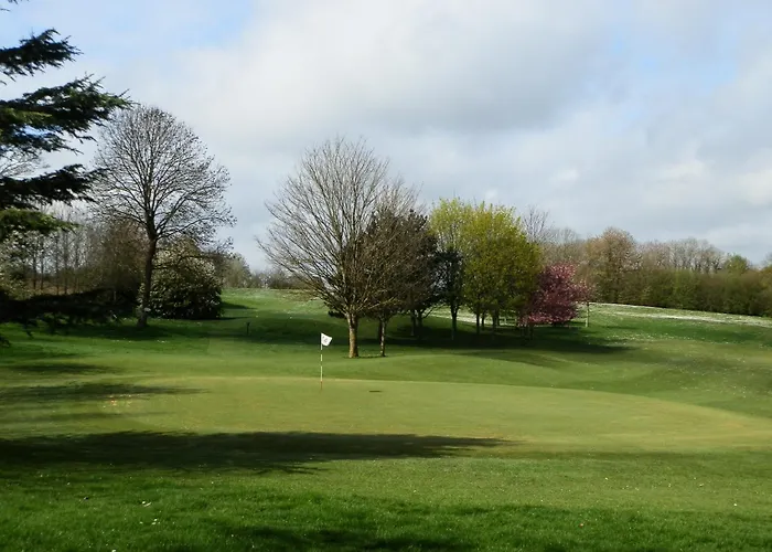 Les Golf - Self-catering